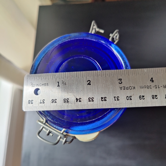 Vintage (80s or 90s) tall Cobalt Blue 💙 Glass Canister with hinged lid - Picture 5 of 14